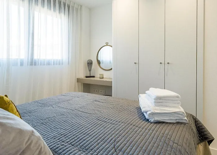 Oasis 325 Penthouse * 埃斯特波纳