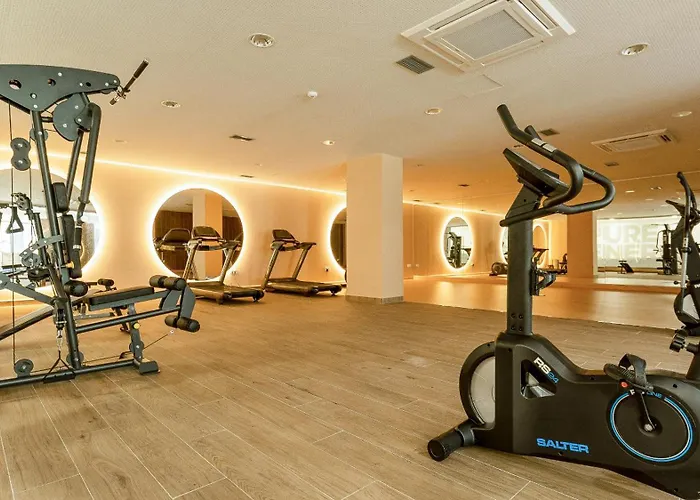 Oasis 325 Penthouse * 埃斯特波纳