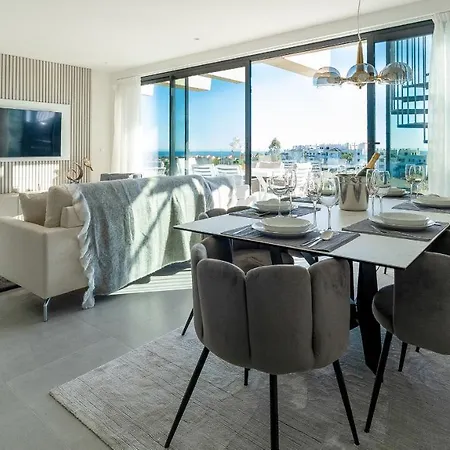 Oasis 325 Penthouse Daire *
