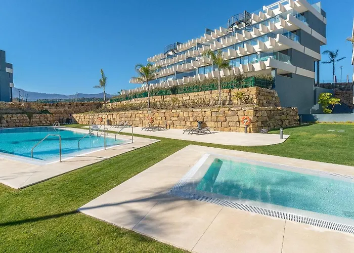 Oasis 325 Penthouse *