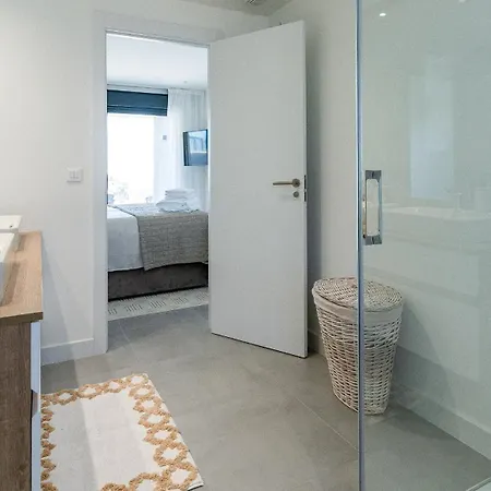 Oasis 325 Penthouse *