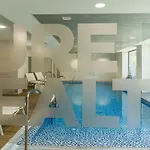 Oasis 325 Penthouse